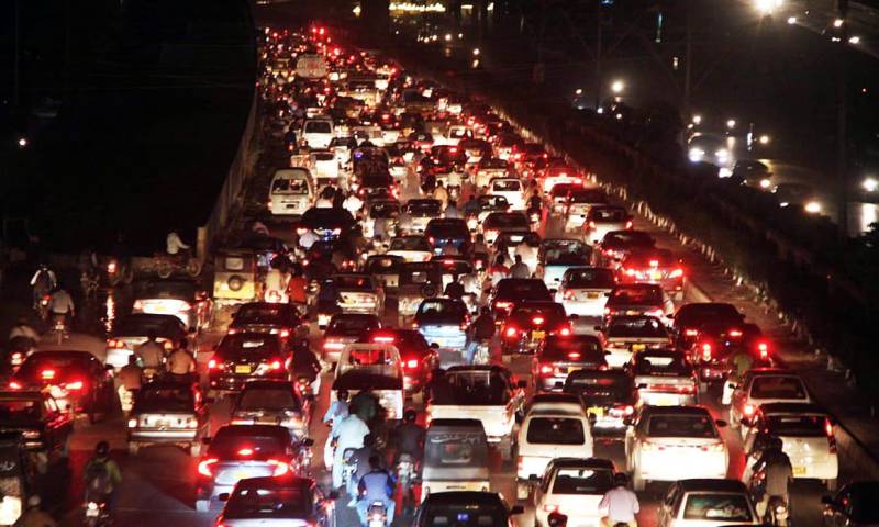 پاکستان میں بڑھتی ہوئی ٹریفک کے مسائل
