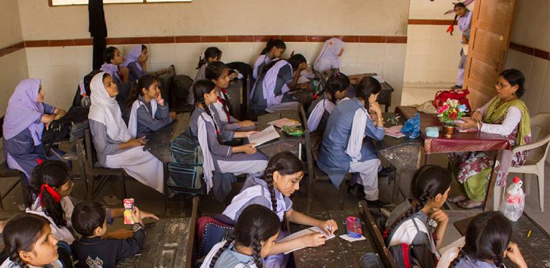 سندھ میں محض نو فیصد اساتذہ ریاضی اور سائنس کے مضامین کی تدریس کر سکتے ہیں۔ وزیر تعلیم سندھ کا بیان‎