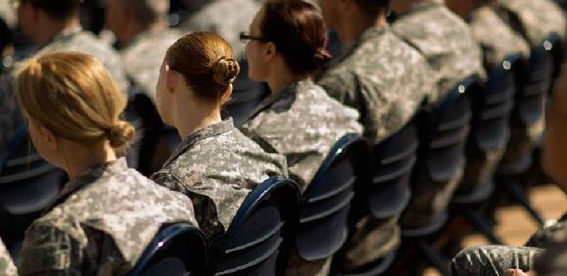 امریکی فوج میں 20 ہزار ماتحت خواتین اہلکاروں سے جنسی زیادتی کے واقعات
