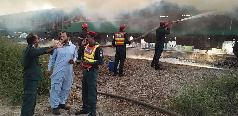 محکمہ ریلوے: شیخ رشید کے دور وزارت میں 7 بڑے حادثات