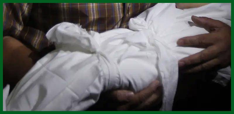 لاہور: بیوی سے لڑائی، شوہر نے 9 ماہ کی بیٹی کو چھت سے پھینک کر مار دیا
