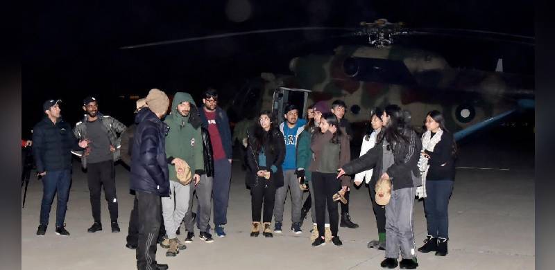 پاک فوج نے گلگت کے علاقے رتو میں برفباری میں پھنسے لمز کے 22 طلبا کو نکال لیا