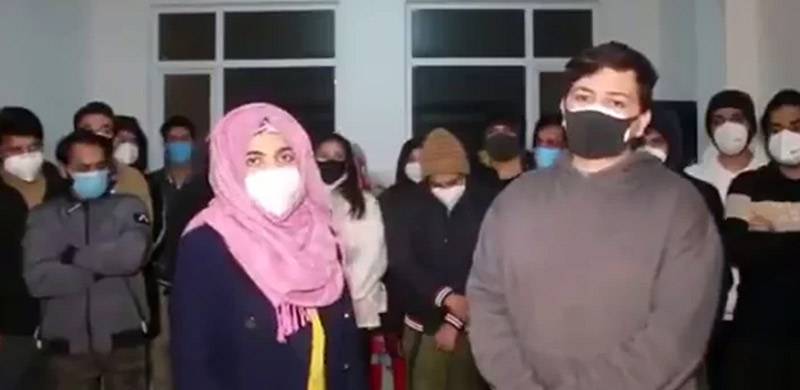 کرونا وائرس: دو چینی شہروں میں 100 پاکستانی پھنسے ہوئے ہیں