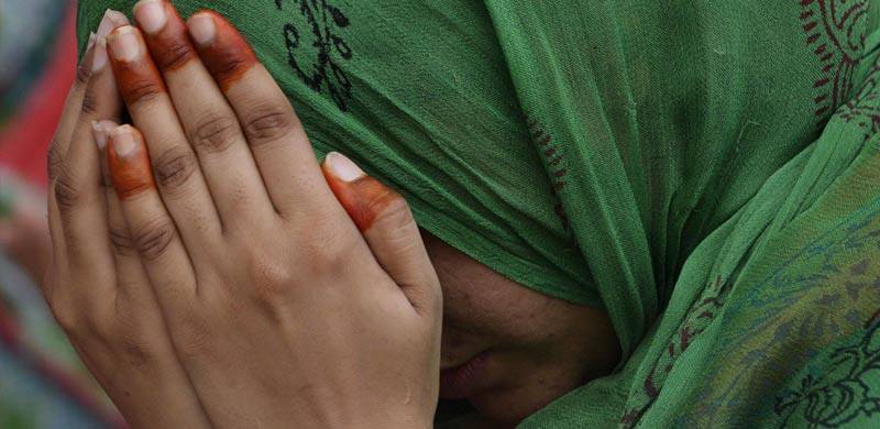 ’اپنے والد کو مدد کے لئے پکارتی رہی لیکن وہ نہیں رکا‘: پاکستانی مدرسوں میں بچوں سے جنسی زیادتی پر رپورٹ