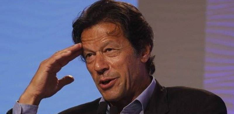 وزیر اعظم عمران خان کا سٹیبلشمنٹ سے متعلق انٹرویو وائرل: 'یہ صرف اپنے کتوں کو اوپر لاتے ہیں'