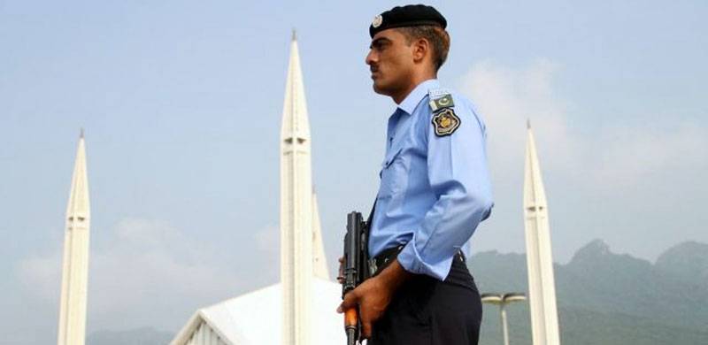 لاک ڈاؤن اٹھنے کے بعد کیسز میں تیزی: ’عید خوشیوں بھری نہ ہوگی‘، ڈی سی اسلام آباد کی تنبیہ