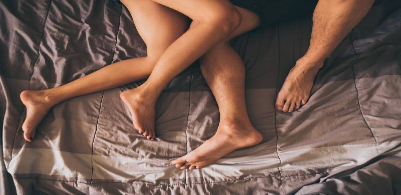 کرونا وائرس کا شکار مرد صحت یابی کے بعد 30 روز تک سیکس نہ کریں: نئی تحقیق کے بعد ہدایات جاری