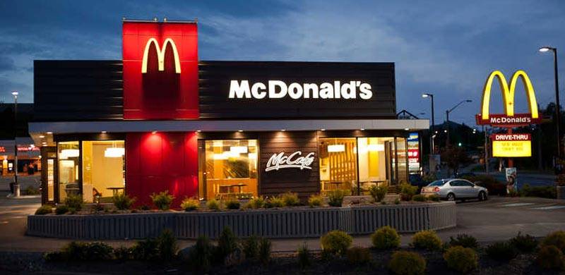 مکڈونلڈز میں ملازمین کو جنسی تعلقات استوار کرنے کے لیے مجبور کیے جانے کا انکشاف