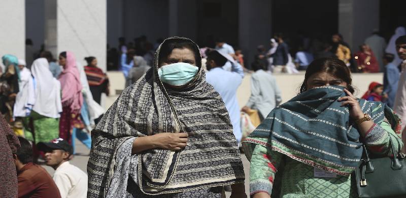 ماسک کے استعمال پر عالمی ادارہ صحت کا نیا موقف: 'صحتمند یا بیمار، سب ماسک لازمی پہنیں'