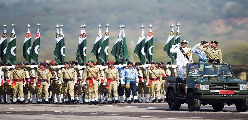 مشکل حالات میں مشکل بجٹ: پاکستان کے دفاعی بجٹ میں 11 فیصد کا اضافہ