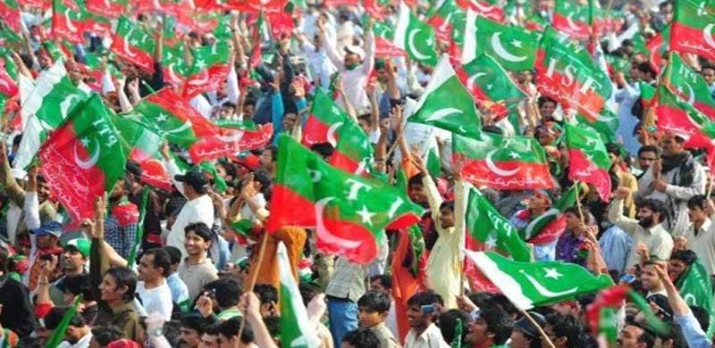 عام انتخابات سے لے کر اب تک پاکستان تحریک انصاف کی مقبولیت خطرناک حد تک کم ہوگئی، سروے رپورٹ