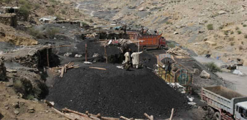 کوئلے کی کانوں پر غیرقانونی قبضہ، درہ آدم خیل کے مقامی لوگوں اور انتظامیہ کے درمیان معاہدہ پر دستخط