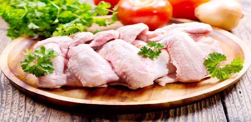 چین میں برازیلی چکن ونگز میں کرونا وائرس کی موجودگی کی تصدیق: کیا مرغی کے گوشت سے کرونا پھیلتا ہے؟