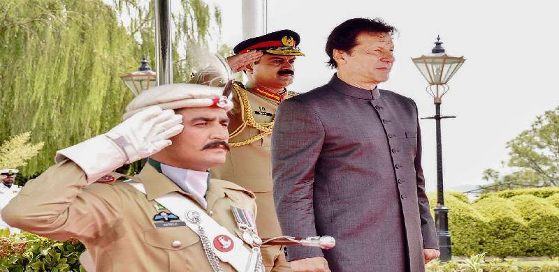 وہ پانچ مواقع جب عمران خان نے پاک فوج پر سنگین الزامات عائد کیئے