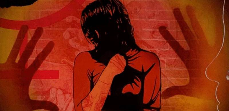 فیصل آباد: دو بہنوں سے اغواء کے بعد اجتماعی زیادتی، ملزمان ویڈیوز بھی بناتے رہے