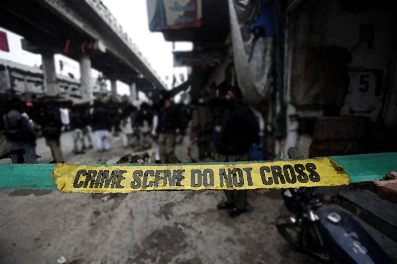 کراچی شر پسندوں کے ٹارگٹ پر: دھماکا کرنے کی ایک کوشش ناکام، ایک کریکر حملے میں تین زخمی