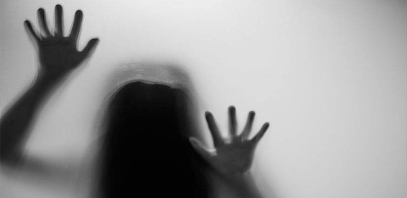 فاروق آباد میں ڈاکوؤں کی باپ کو رسیوں سے باندھ کر بیٹی سے اجتماعی زیادتی