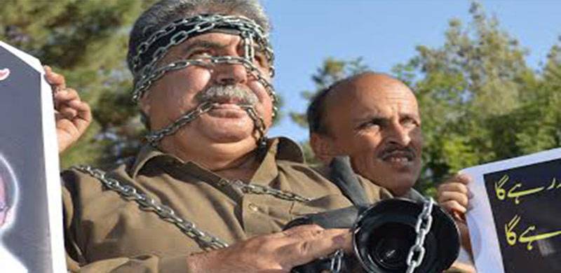 وفاق اور سندھ میں صحافیوں کے تحفظ کے بلز، کیا صحافی مطمئن ہیں؟