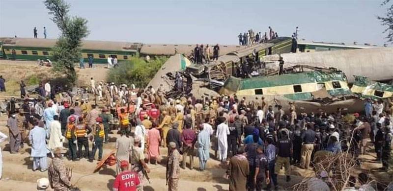 ڈہرکی کے قریب مسافر ٹرینوں میں خوفناک تصادم: 37 افراد جاں بحق، متعدد زخمی