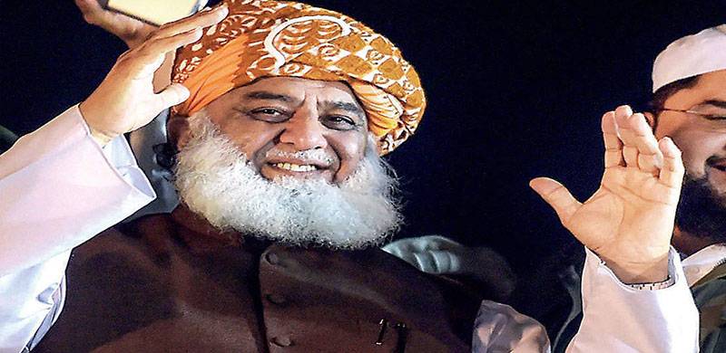 مولانا فضل الرحمان کی طالبان کی حمایت، کامیابی پر خیر سگالی کا پیغام پہنچا دیا