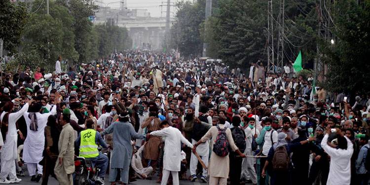 کالعدم تحریک لبیک کا احتجاج، لاہور میں 14 مقامات ٹریفک کے لیے بند، ہائی الرٹ جاری کر دیا گیا