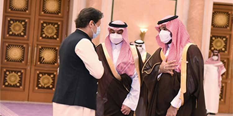 پاکستان کیلئے سعودی عرب کی معاشی امداد کیا خطے میں بدلتی صورتحال کی کڑی ہے؟