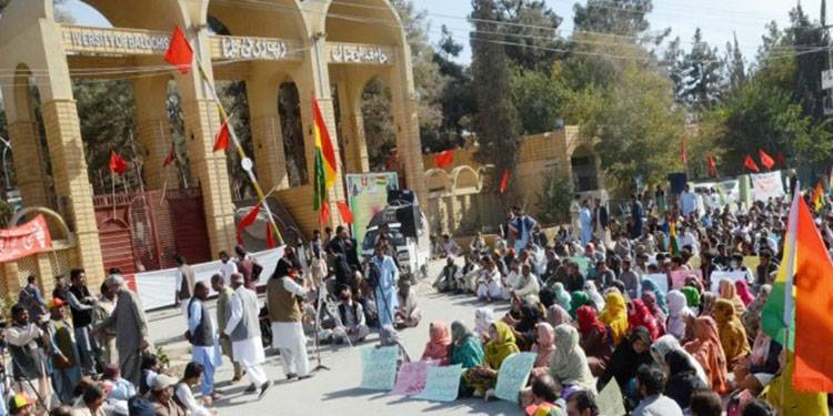 'احتجاجی طلبہ کو گرفتار کیوں کیا گیا؟' سینٹ کمیٹی نے آئی جی بلوچستان کو طلب کر لیا