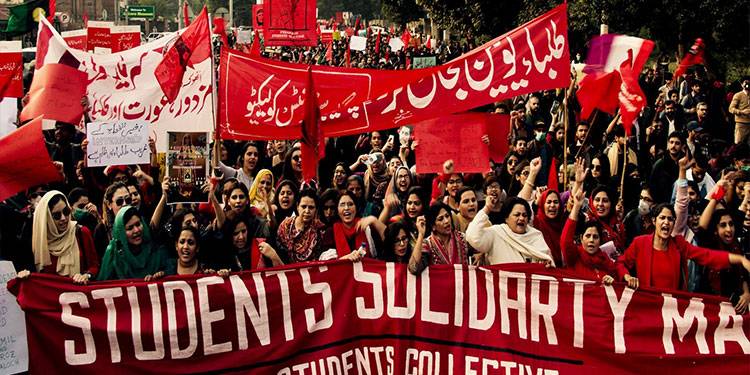 حکومتوں کی غیر سنجیدگی، آنے والی نسل اور امید کی کرن 'طلبہ یکجہتی مارچ'