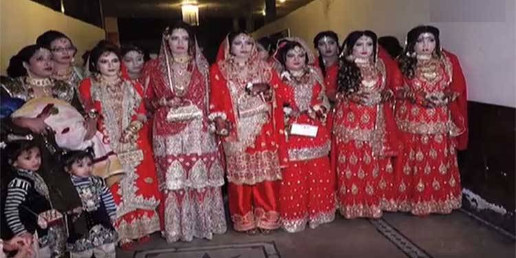 ملتان میں 6 بہنوں کی 6 سگے بھائیوں کیساتھ پسند کی شادی