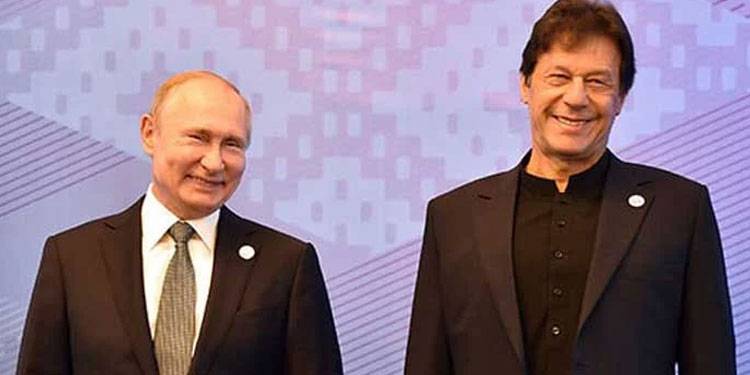 وزیراعظم کا دورہ روس، کیا پاکستان عالمی طاقتوں سے دشمنی مول لے سکتا ہے؟
