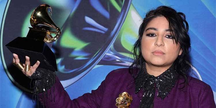 عروج آفتاب گریمی ایوارڈ جیتنے والی پہلی پاکستانی گلوکارہ