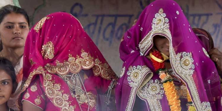 انوکھی رسم: انڈیا کا ایسا گائوں جہاں لڑکیوں کی 3 شادیاں ہوتی ہیں
