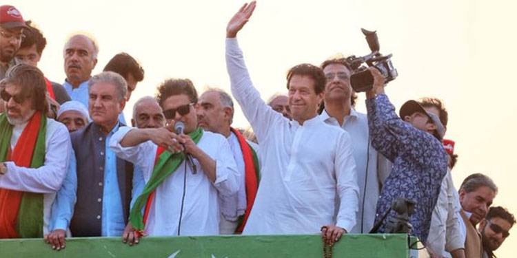 عمران خان اور پی ٹی آئی رہنماؤں کیخلاف سرکاری املاک کو نقصان پہنچانے پر مقدمات درج