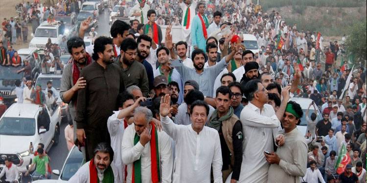 60 فیصد پاکستانیوں نے عمران خان کے لانگ مارچ کرنے کے آئیڈیے کو مسترد کردیا، سروے رپورٹ