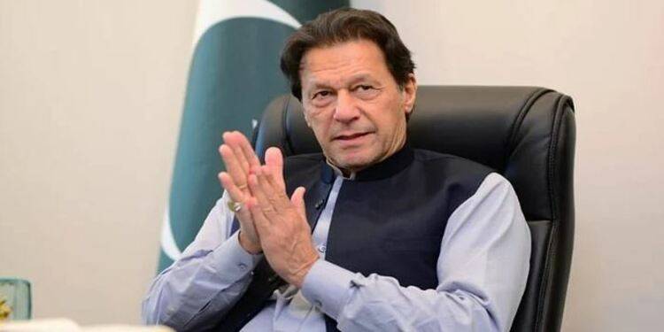 عمران خان اقتدار میں آ کر اپنے نئے نئے حمایتی ہوئے 'اینٹی اسٹیبلشمنٹ لبرلز' کو چن چن کر سیدھا کریں گے