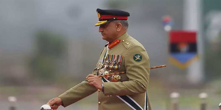 'آج جنرل باجوہ کا کور 11 پشاور کا دورہ الوداعی تھا'