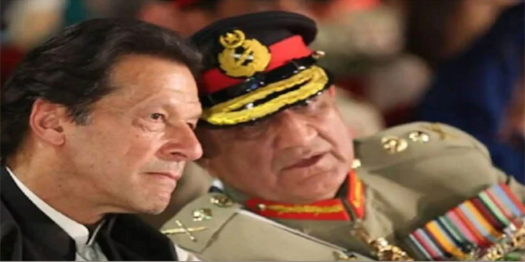 'فوج اور عمران خان کے درمیان معاملات پوائنٹ آف نو ریٹرن پر پہنچ چکے ہیں'