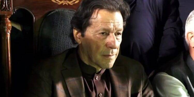 'عمران خان اپنا آخری کارڈ کھیل چکے، اسمبلیوں سے استعفے ہی ان کا بہترین آپشن تھا'