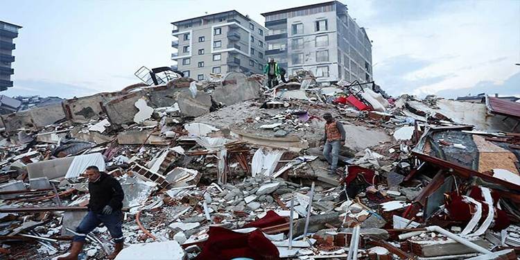 تباہ کن زلزلے سے ترکیہ اور شام میں ہلاکتوں کی تعداد 4 ہزار 300 سے تجاوز کر گئی