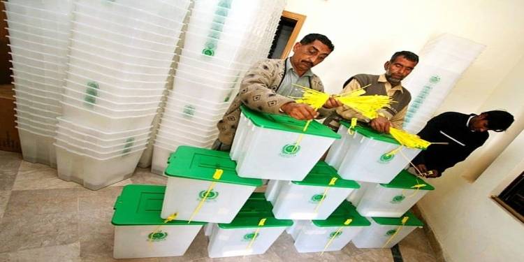 الیکشن کمیشن کا پنجاب، خیبرپختونخوا انتخابات کے لیے 15 ارب روپے کا مطالبہ