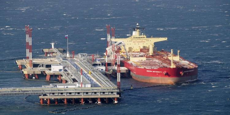 سستے تیل کی خریداری: پاکستان روس مذاکرات کا کراچی میں آغاز