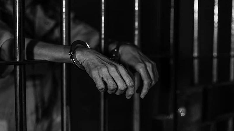 سورۃ یٰس کی بے حرمتی: مسجد کے موذن کو عمر قید کی سزا