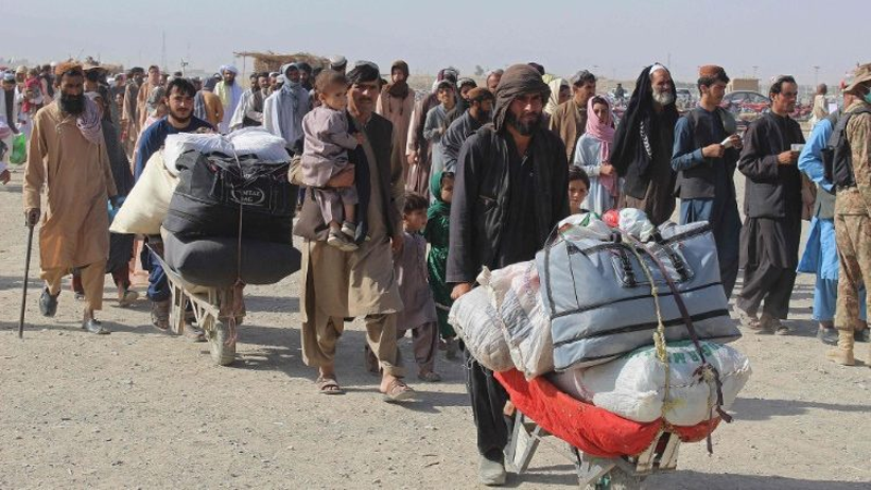 کیا حکومت پاکستان طالبان کا غصہ افغان مہاجرین پر نکال رہی ہے؟