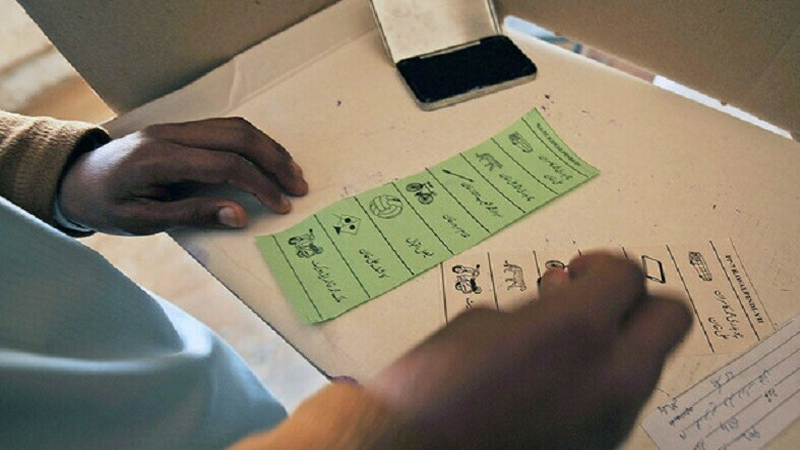 'ریکارڈ کاغذات نامزدگی جمع کروانے والی PTI وکٹم کارڈ کھیل رہی ہے'