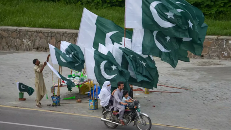 84 واں یوم پاکستان؛ ہمارے اصل مسائل کیا ہیں اور کیسے حل ہوں گے؟