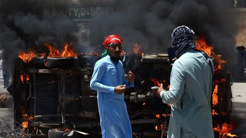 تحریک انصاف پر پابندی لگانے میں حکومت کتنی حق بجانب ہے؟