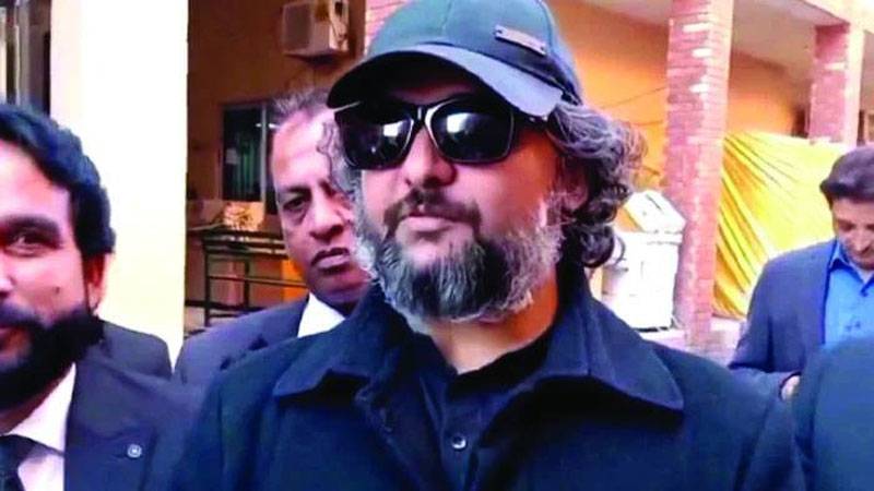 فیصل جاوید کو پشاور ایئرپورٹ پر عمرے کی ادائیگی کیلئے جانے سے روک دیا گیا