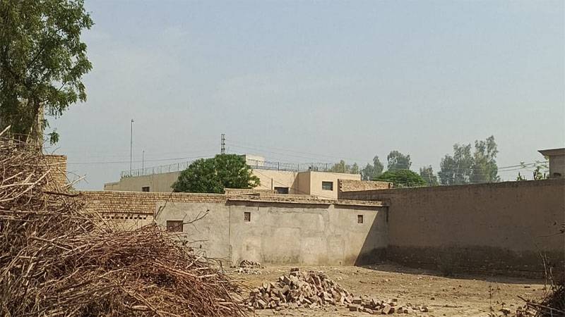 166مراد بہاولنگر میں مشتعل ہجوم کے دباؤ پر احمدیہ عبادت گاہ کے مینار مسمار 