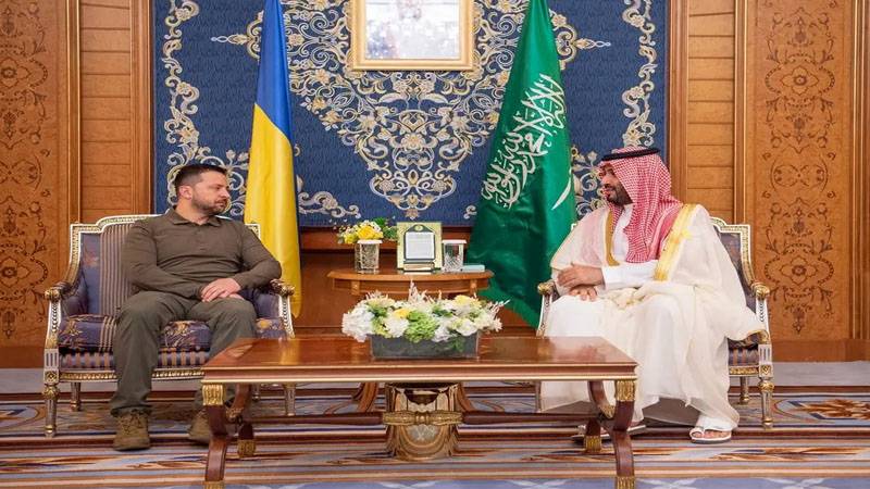 عالمی سفارتکاری اور سعودی وضع قطع: یورپ کے بغل بچے زیلنسکی کیلئے جدہ جبکہ ٹرمپ کیلئے ریاض