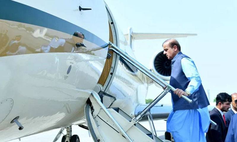 وزیرِ اعظم اعلی سطح وفد کے ہمراہ سعودی عرب کے اہم دورے پر روانہ